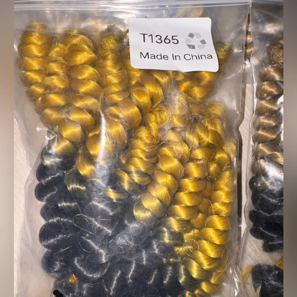 Assorted Ombre 8 Inch Wand Curl Crochet Hair Jamaican Bounce